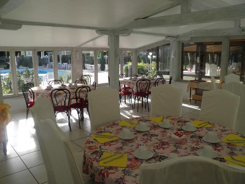 Hotel Le Relais du Soleil d'Or à Montignac-Lascaux Extérieur photo